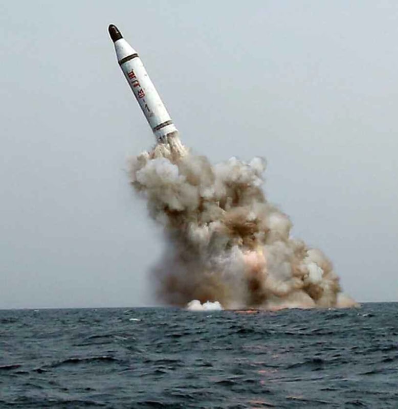 150520-north-korea-missile-mn-0425_28ded7a1974557a933eac4a4a6bc5fe8.nbcnews-ux-800-800.jpg