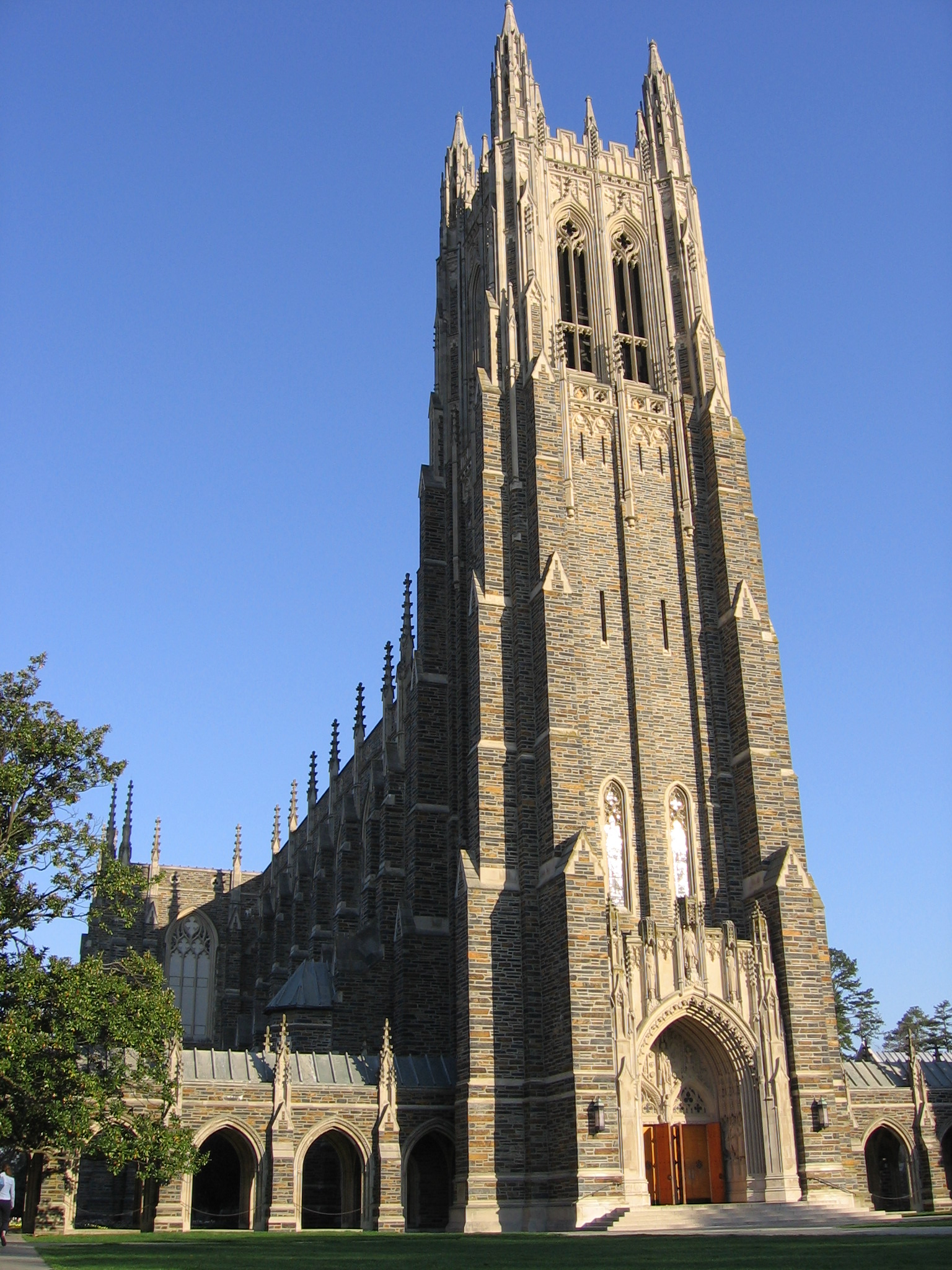 Duke_Chapel_4_16_05.jpg