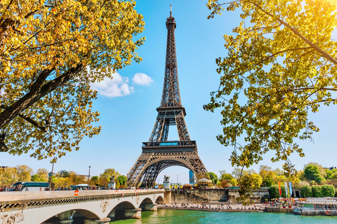 Paris_traveltrestrictions.jpg