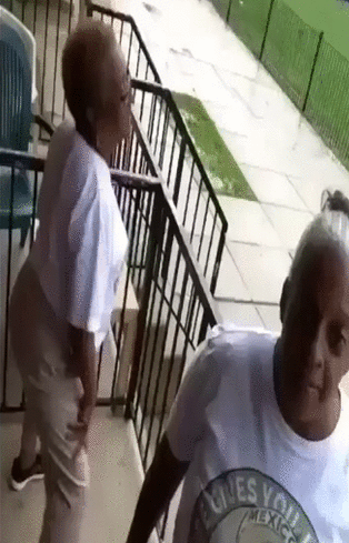 rapping-dancing-grannies-07-03-15.gif