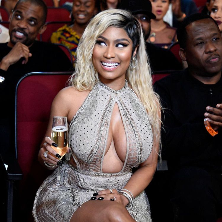 NickiMinaj2018BETAwards2.jpg