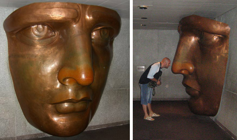 Face_of_Statue_of_Liberty_2.jpg