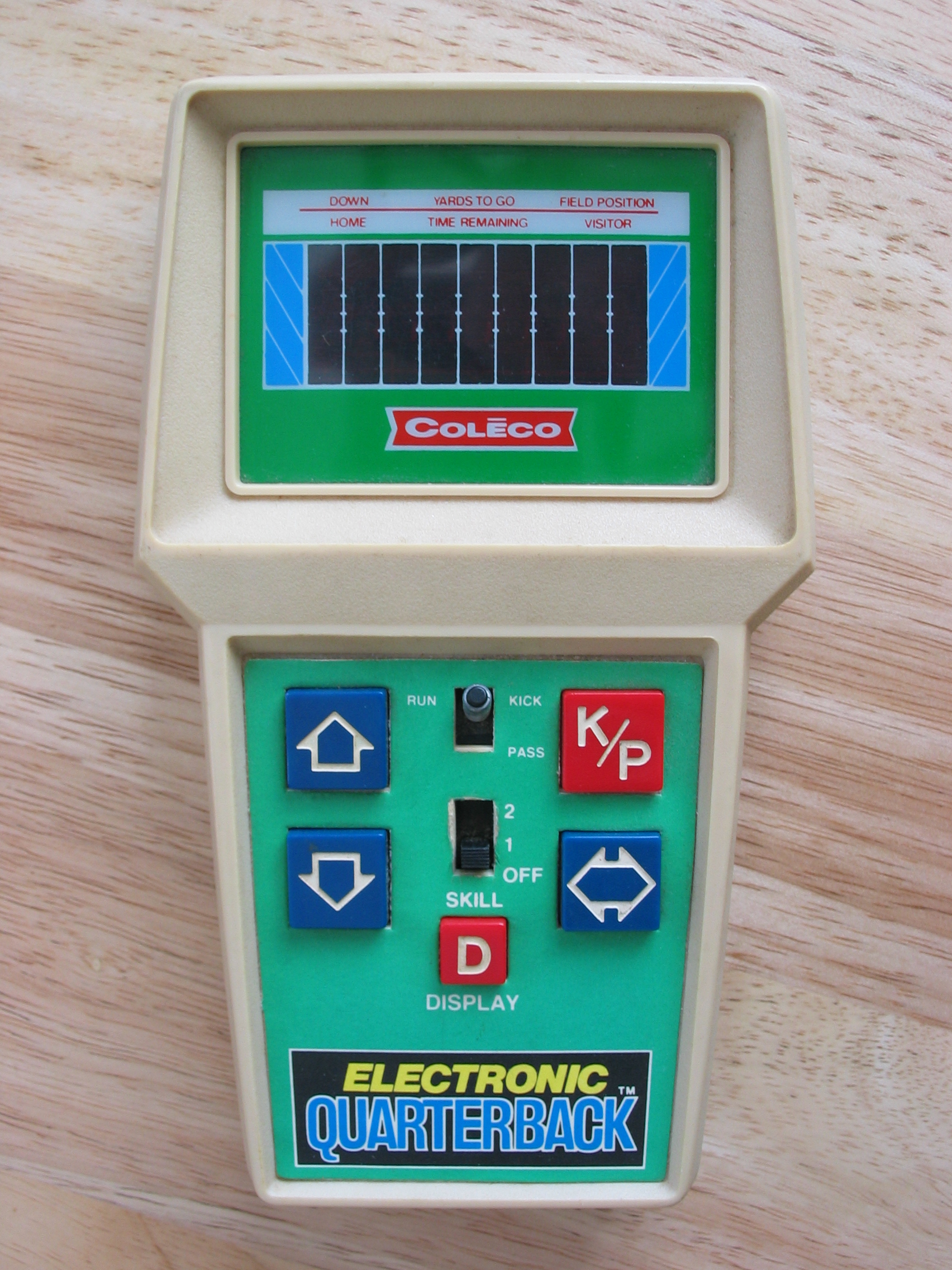 Coleco_Electronic_Quarterback.jpg