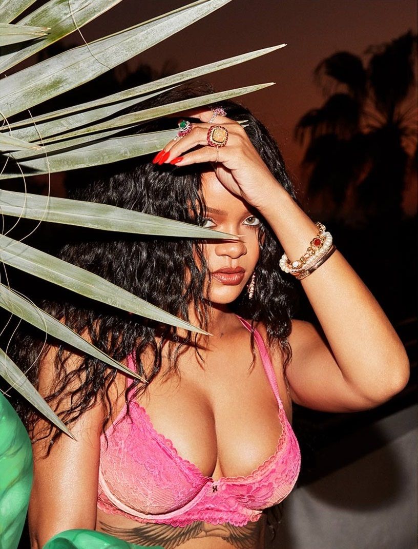 RihannaJuly2020SavageXFenty3.jpg