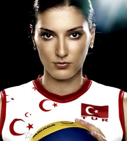 neslihan-darnel_1095565_m.jpg