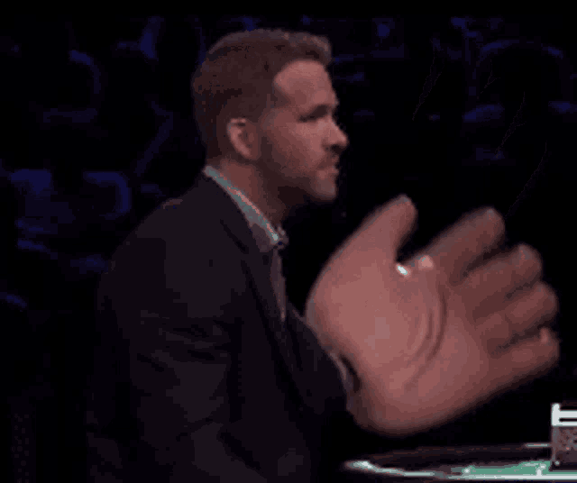 tenor.gif