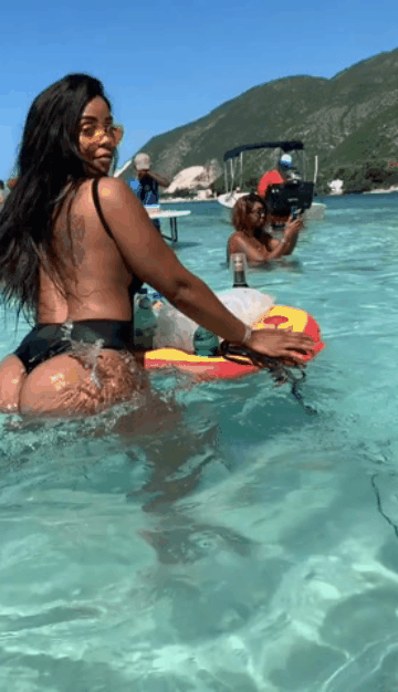 d9cfcb01-2d9f-406d-9976-8b42116d7c32.gif