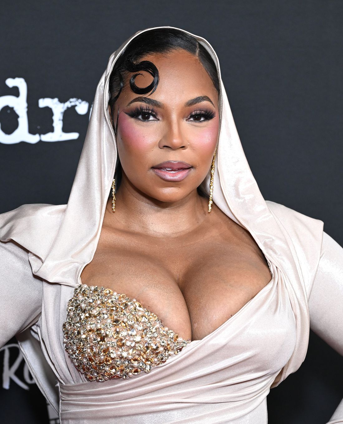 AshantiBoobsNoAddress4.jpg