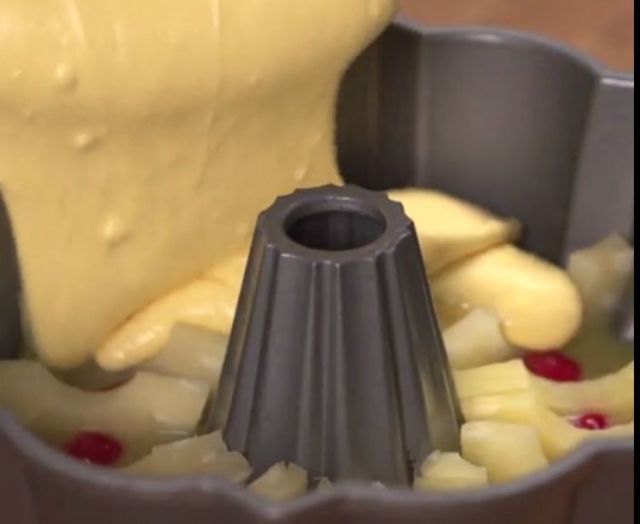 pineapple-upside-down-bundt-cake-pour-batter-into-bundt.jpg