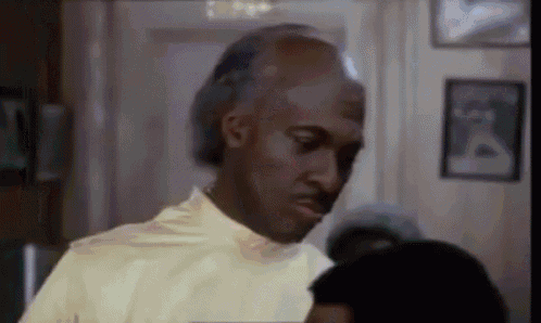 comingtoamerica-eddie.gif