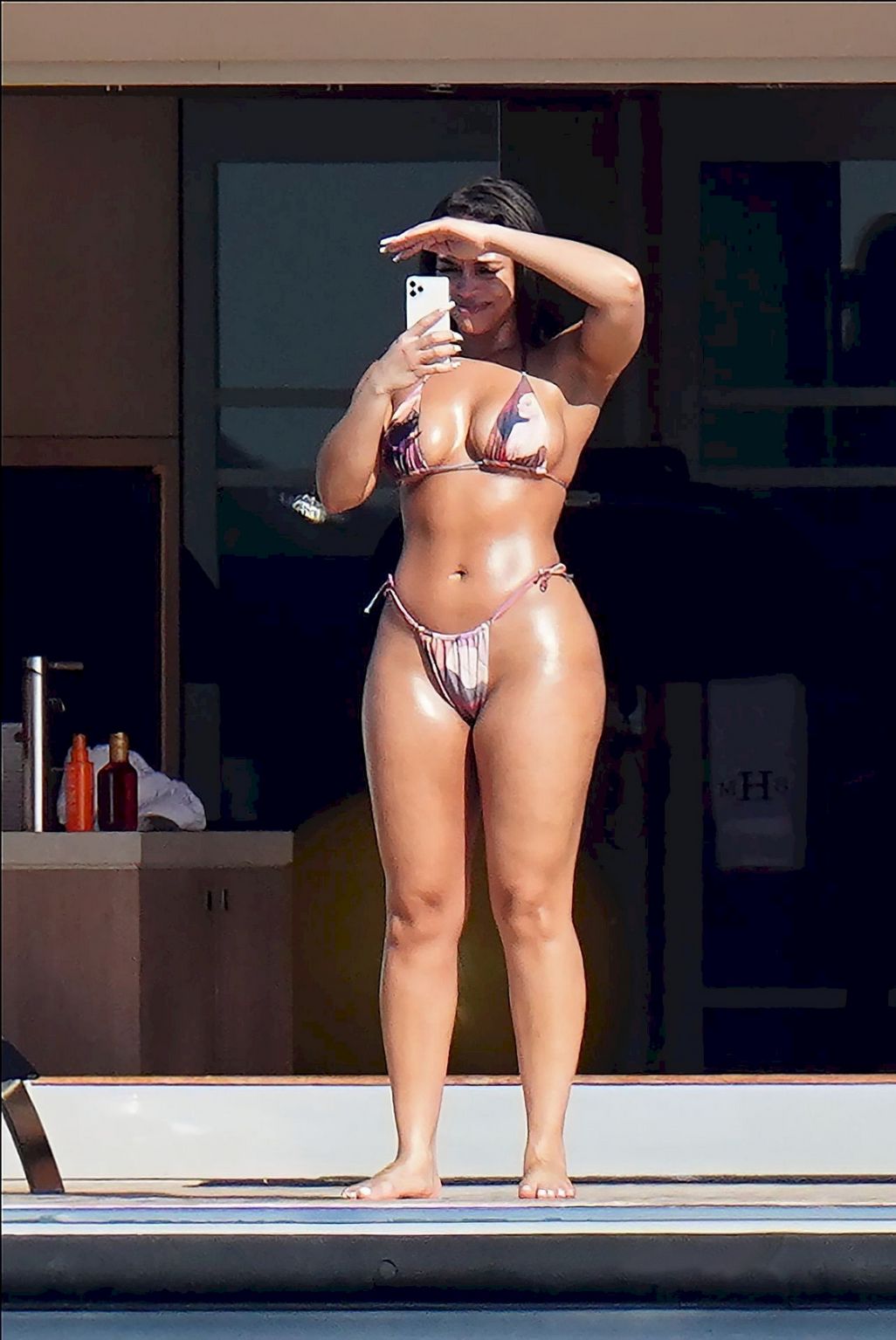 LoriHarveyBikini1.jpg