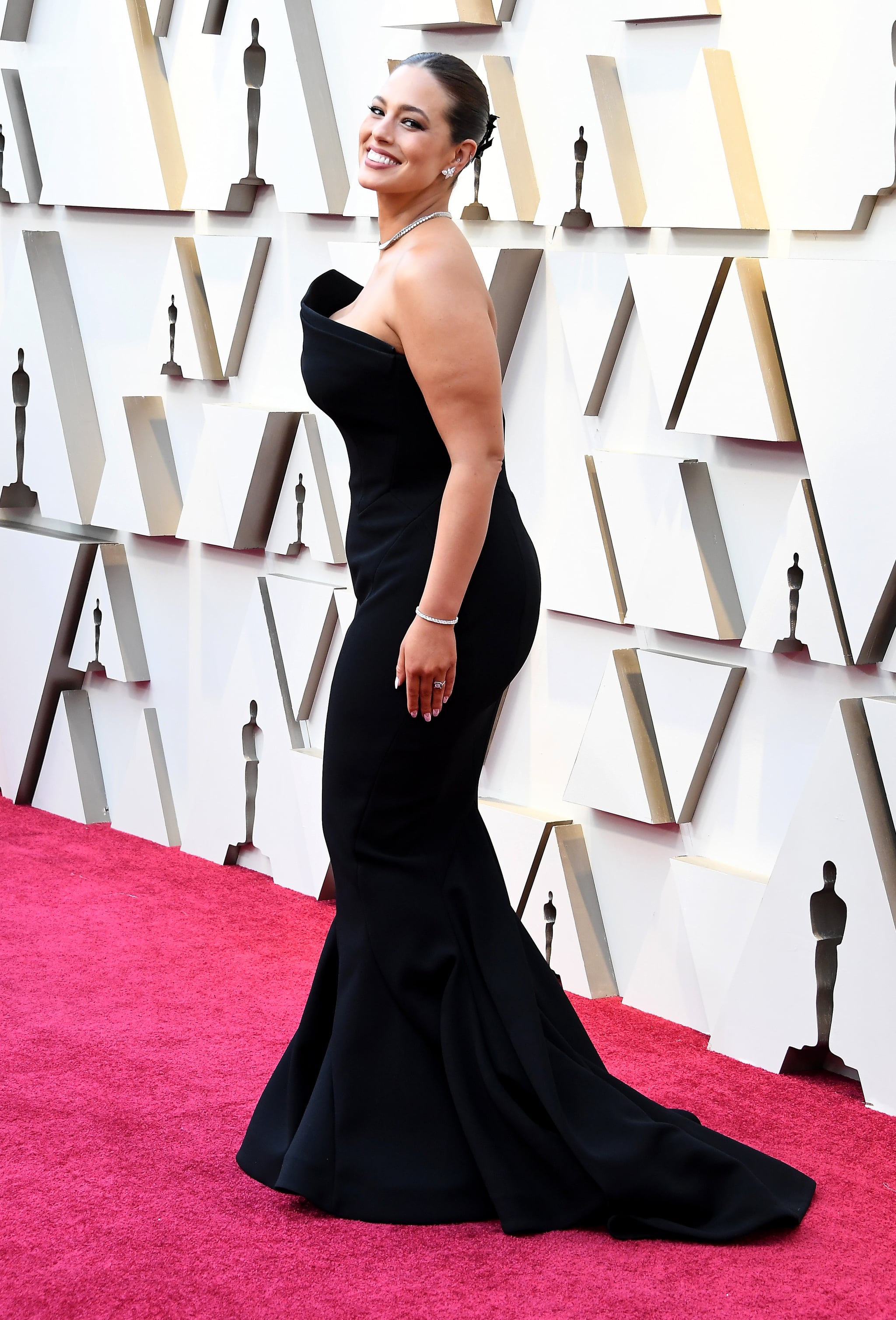 Ashley-Graham-Zac-Posen-Dress-2019-Oscars.jpg