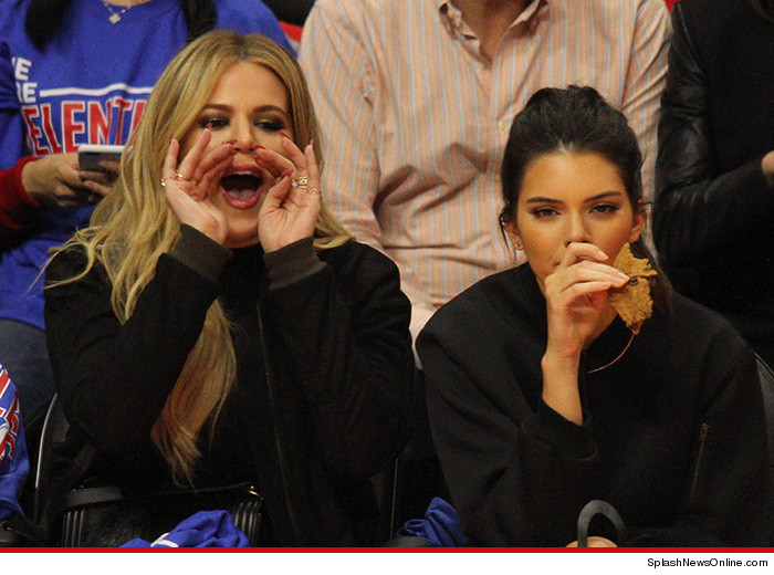 0509-sub-khloe-kendall-splash-4.jpg