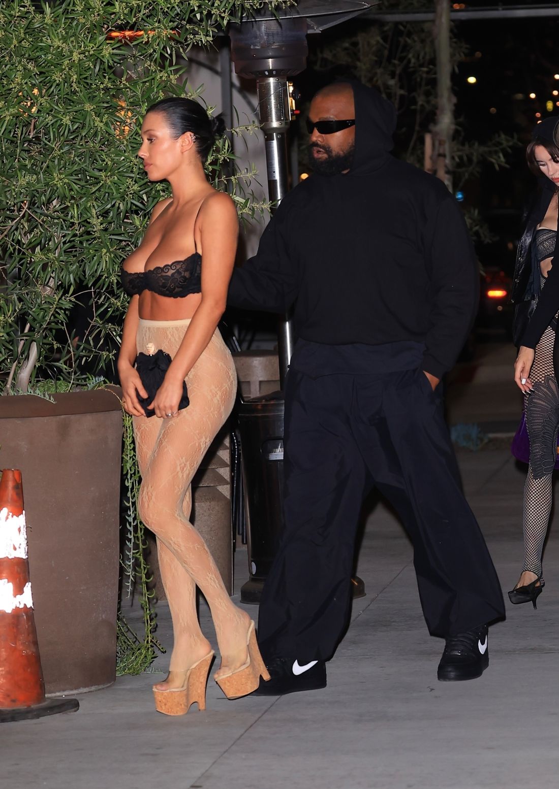 BiancaCensoriLaceBra5.jpg