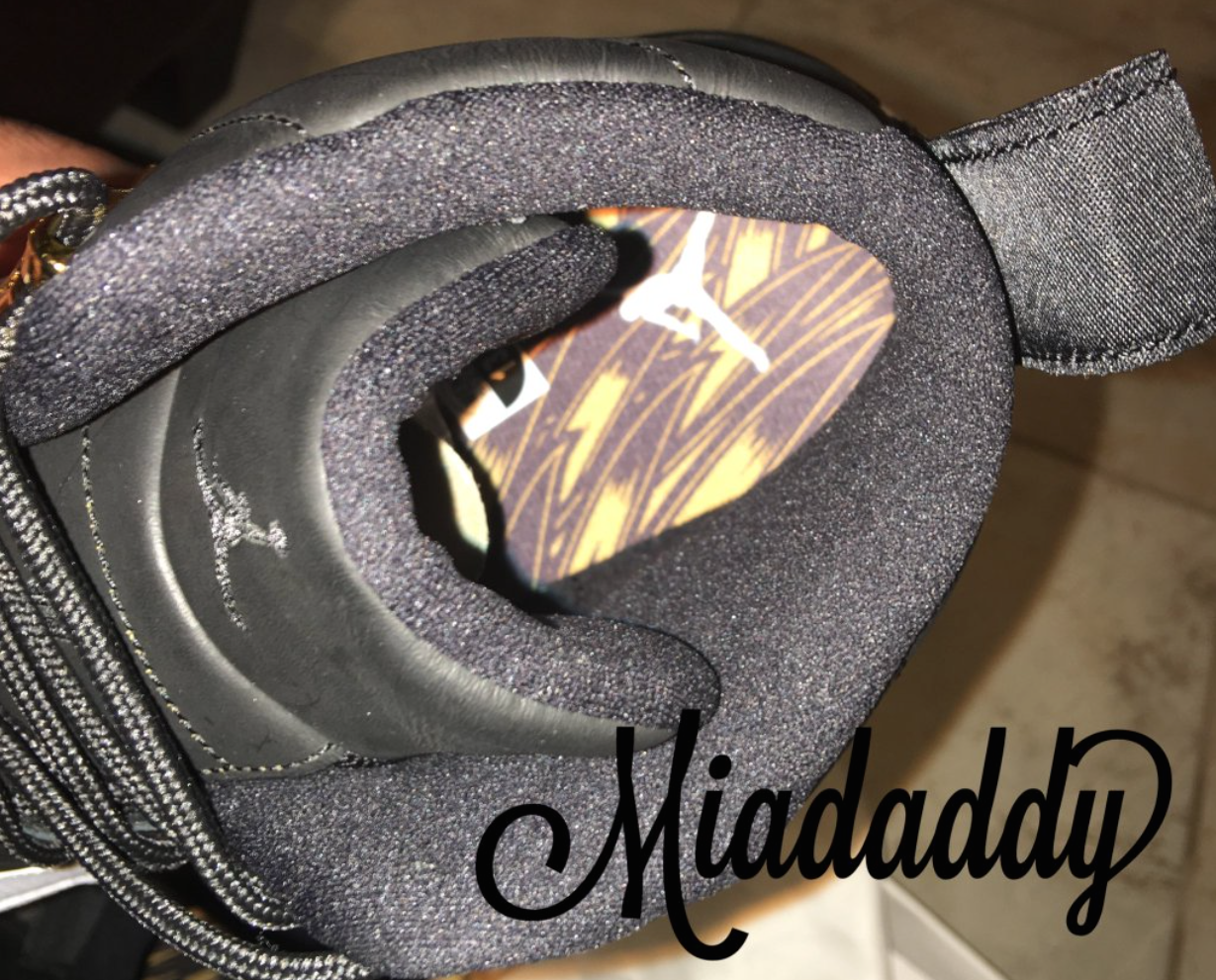 wings-air-jordan-12-retro-black-gold.png
