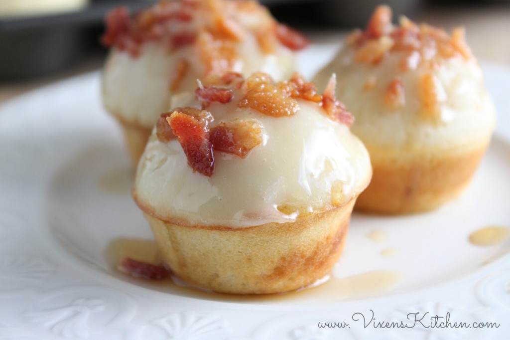 Maple, Bacon, Pancake Bites | www.vixenskitchen.com