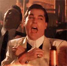 goodfellas-laugh-liotta.gif