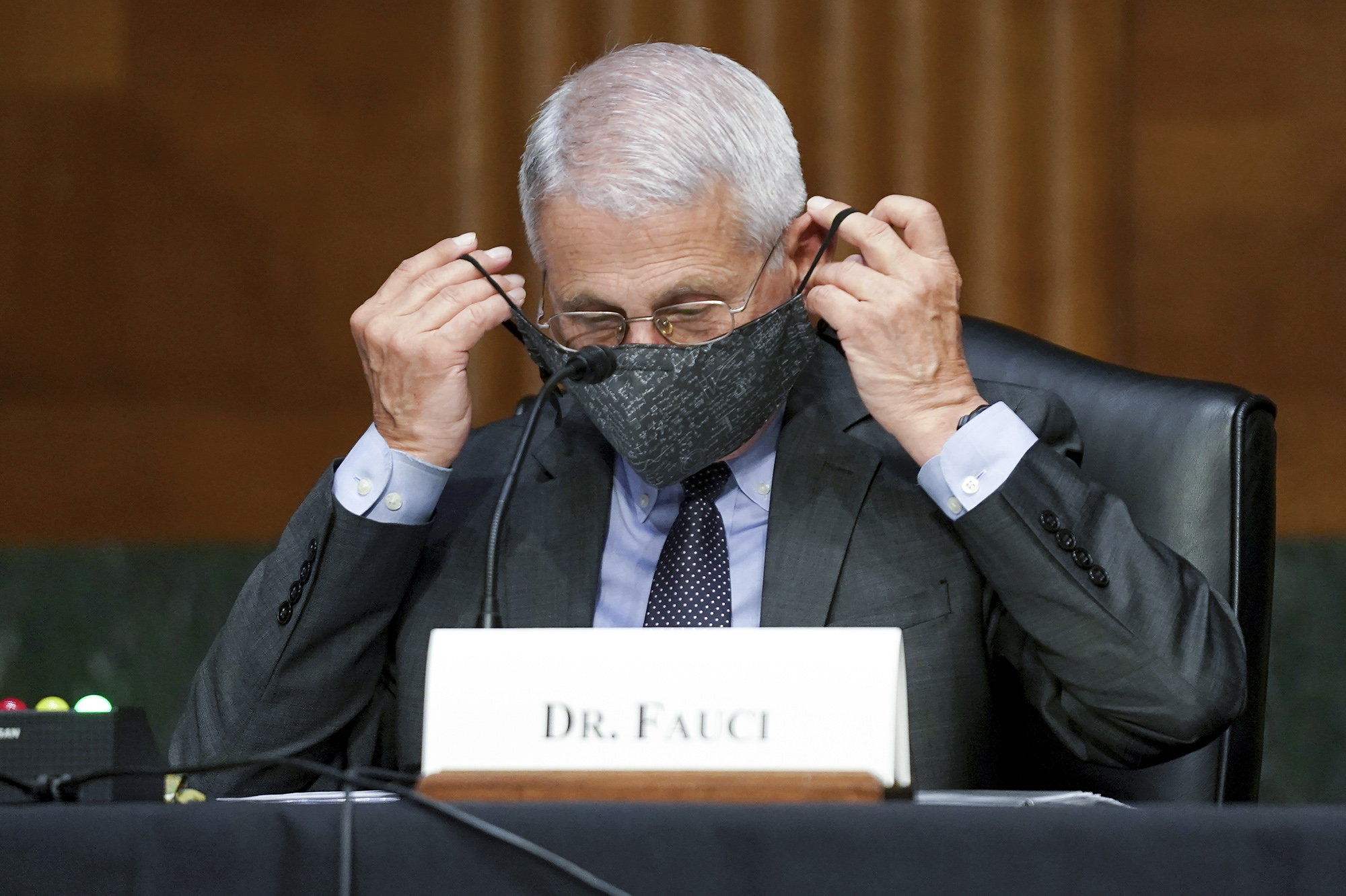 fauci-lab.jpg