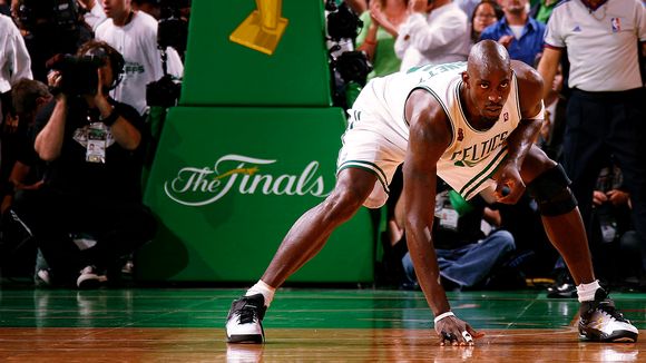 nba_g_garnett_580.jpg