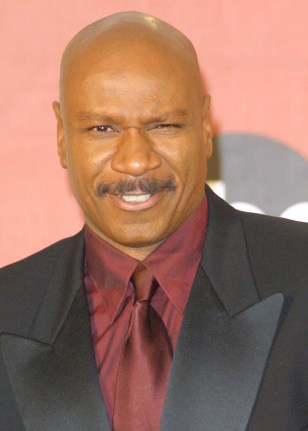 041027_vingRhames_vmed_1p.grid-4x2.jpg