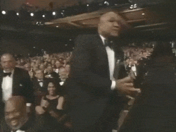 0R8EqV.gif