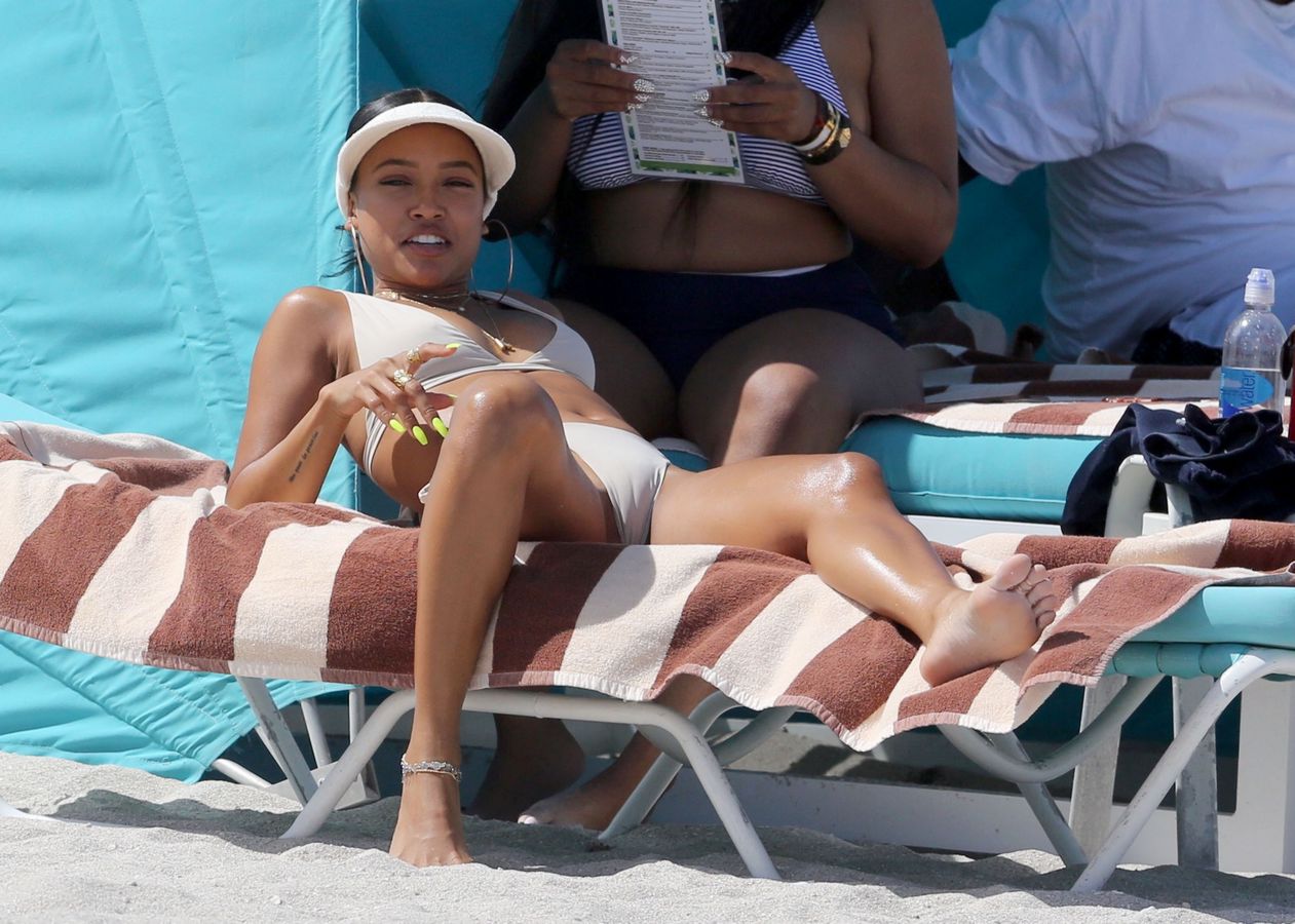 KarruecheTranBikiniAmazToe26.jpg