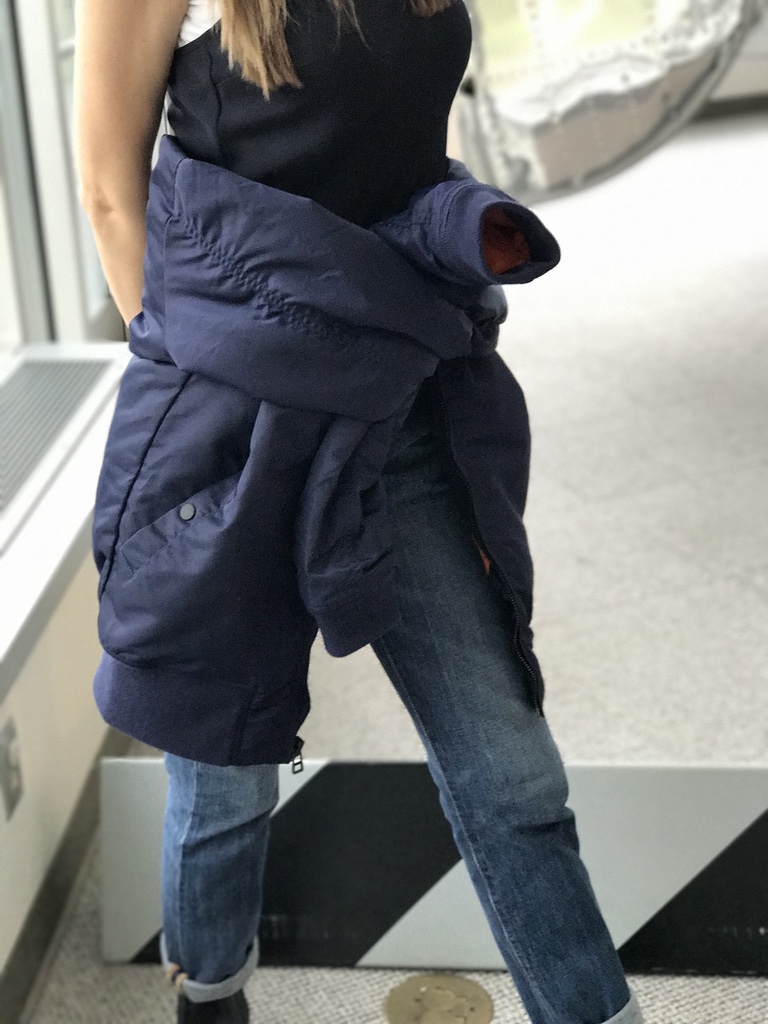 bomber_jacket_wrapped_around_waist_1.jpg