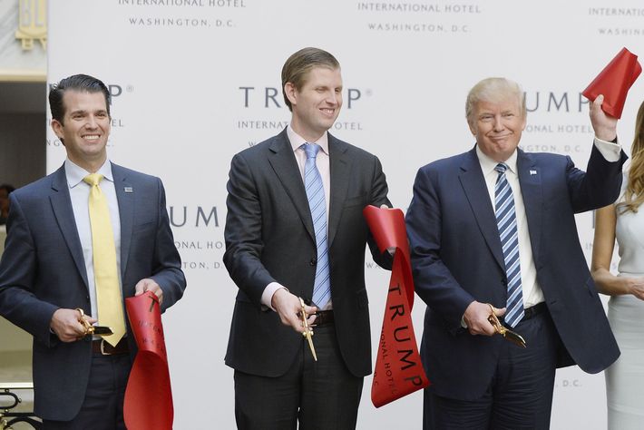 20-Trump-family.w710.h473.jpg