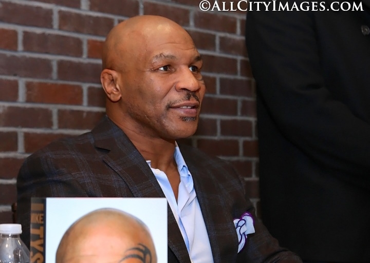 www.boxingscene.com