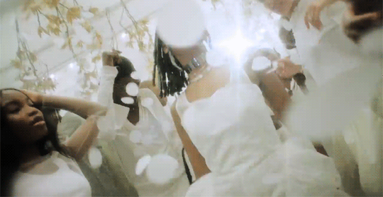 tumblr_oufhztmTvG1qgbi8io2_540.gif