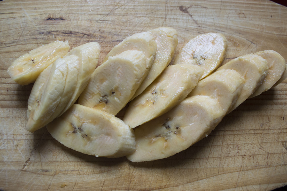 how-to-cut-plantains-jpg-1000x665.jpg