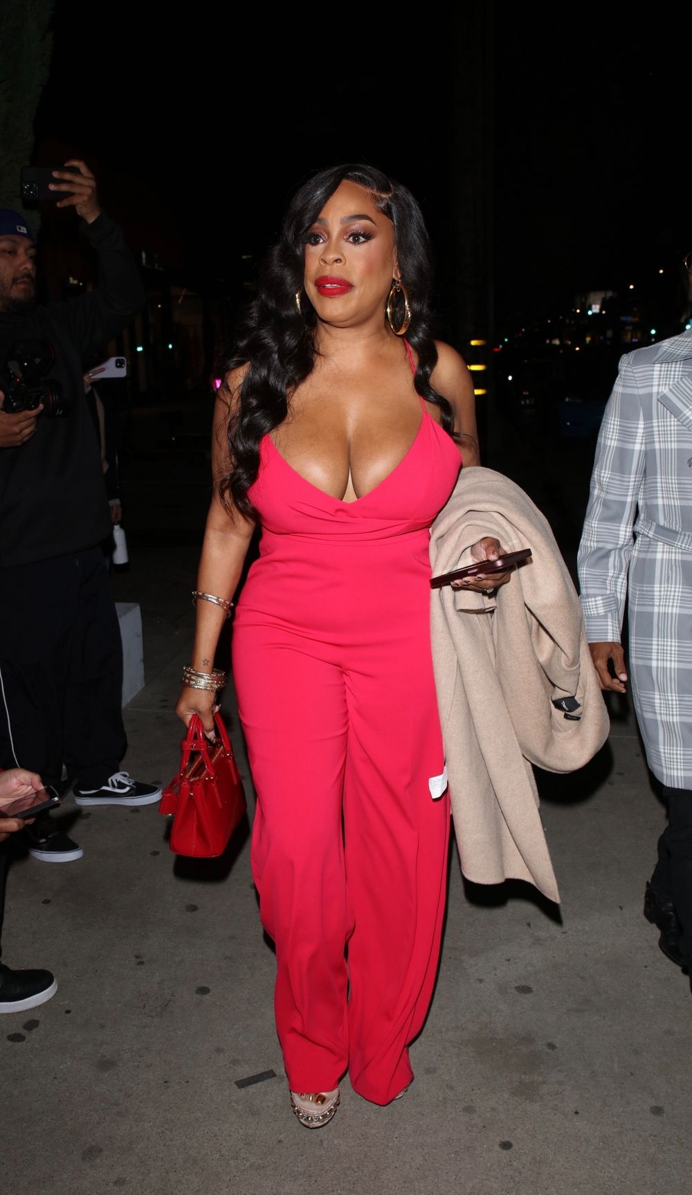 NiecyNashRedCleavage2.jpg