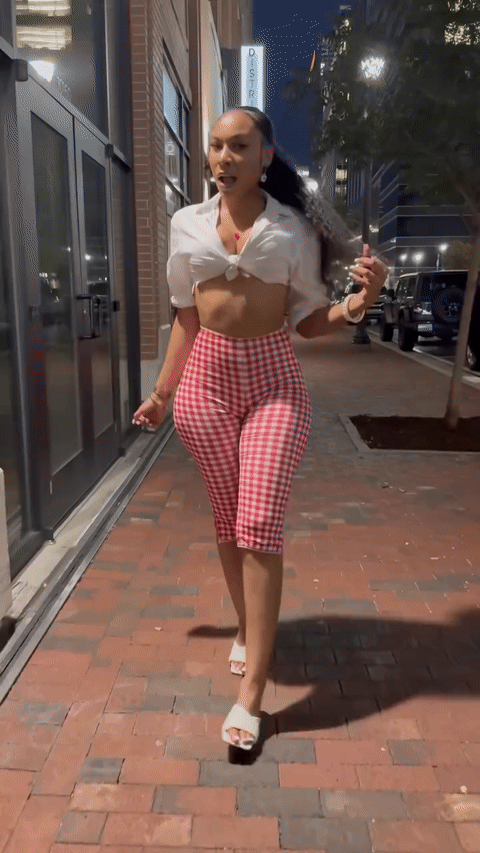 7um025irmg4g1.gif