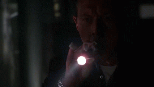 doggett-x-files-flashlight.gif