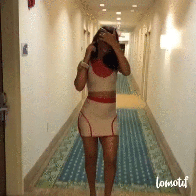 foxii-roxcii-headed-to-the-clubvideo.gif