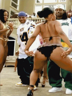 tumblr_m4uz4u2Cdp1r5rd7qo11_r1_250.gif