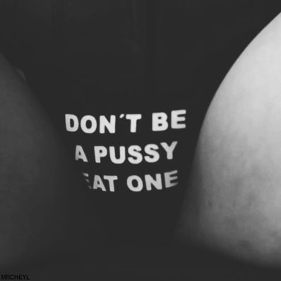 tumblr_n4pfw05RXD1qjqxmoo1_r1_400.gif