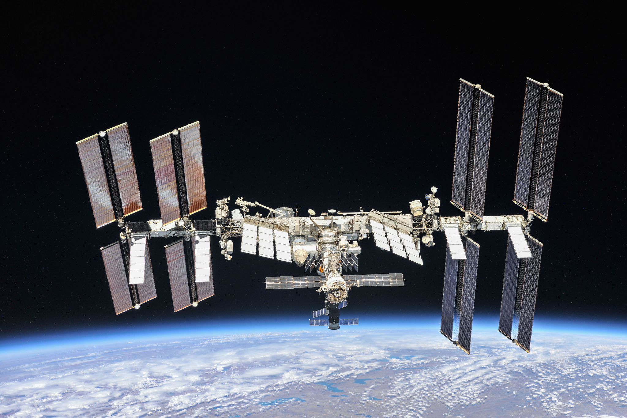 www.space.com