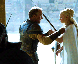 tumblr_nplu9gMeFl1qe3p9bo3_400.gif