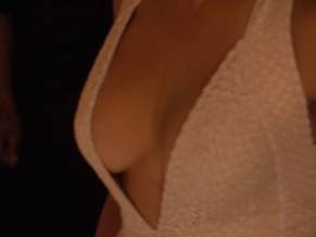 thumb3_essence_atkins_36df5d.jpg