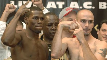 mma_a_taylor_pavlikweighin_412.jpg