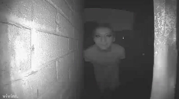creepy-pics-17-614af80701f44__700.jpg