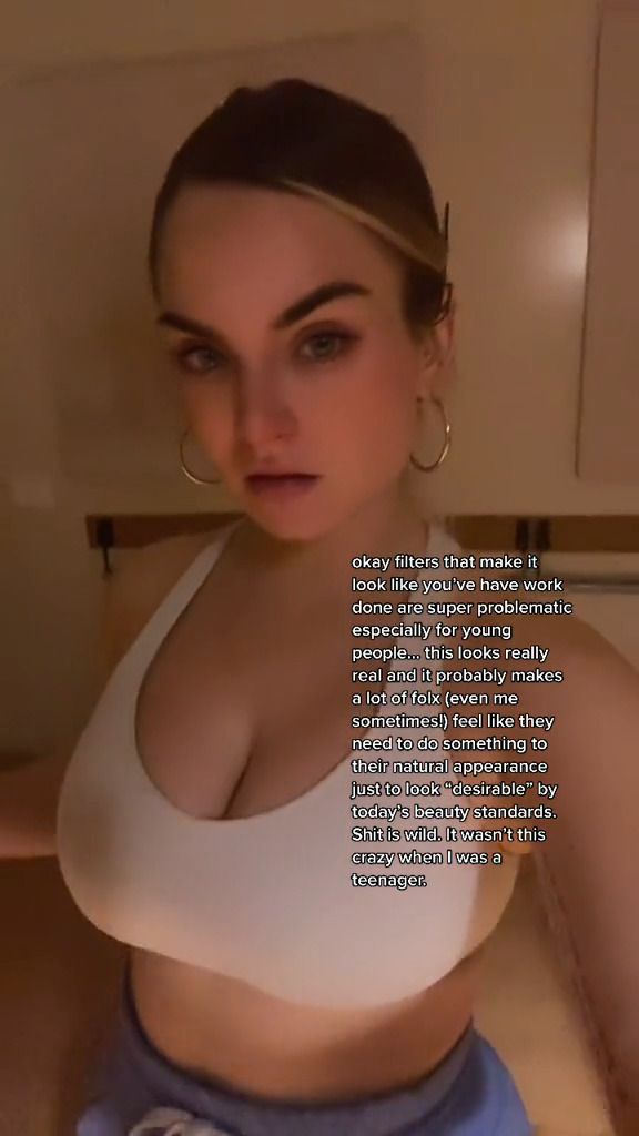 JoJo-Beautiful-BIg-Boobs.jpg