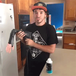 tumblr_mrlc6qTirk1r3gb3zo1_250.gif