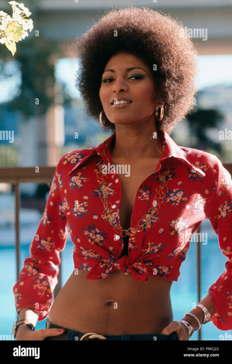 pam-grier-coffy-1973-american-international-pictures-file-reference-33650-165tha-for-editorial-use-only-all-rights-reserved-PMCJ22.jpg