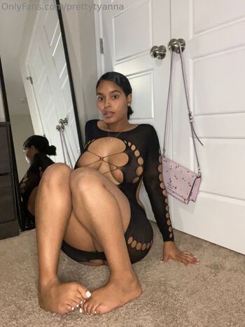 prettytyanna_0006_s.jpg