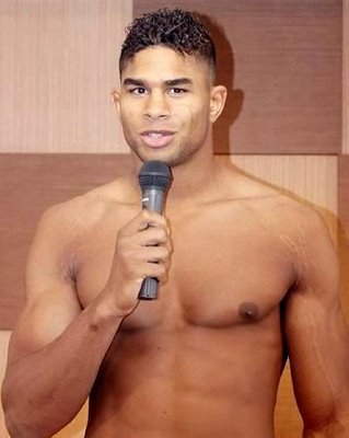alistairovereem1.jpg