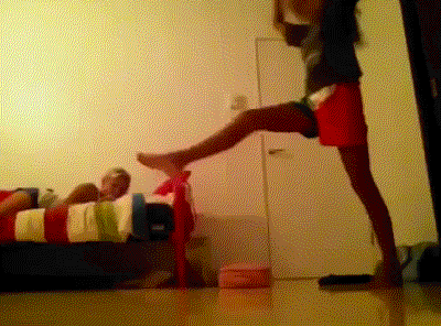 tumblr_m00fh4zOom1r3gb3zo1_400.gif