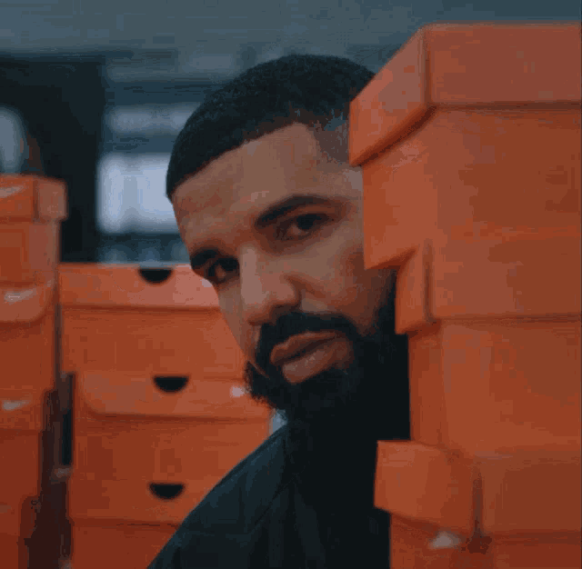 drake-going.gif