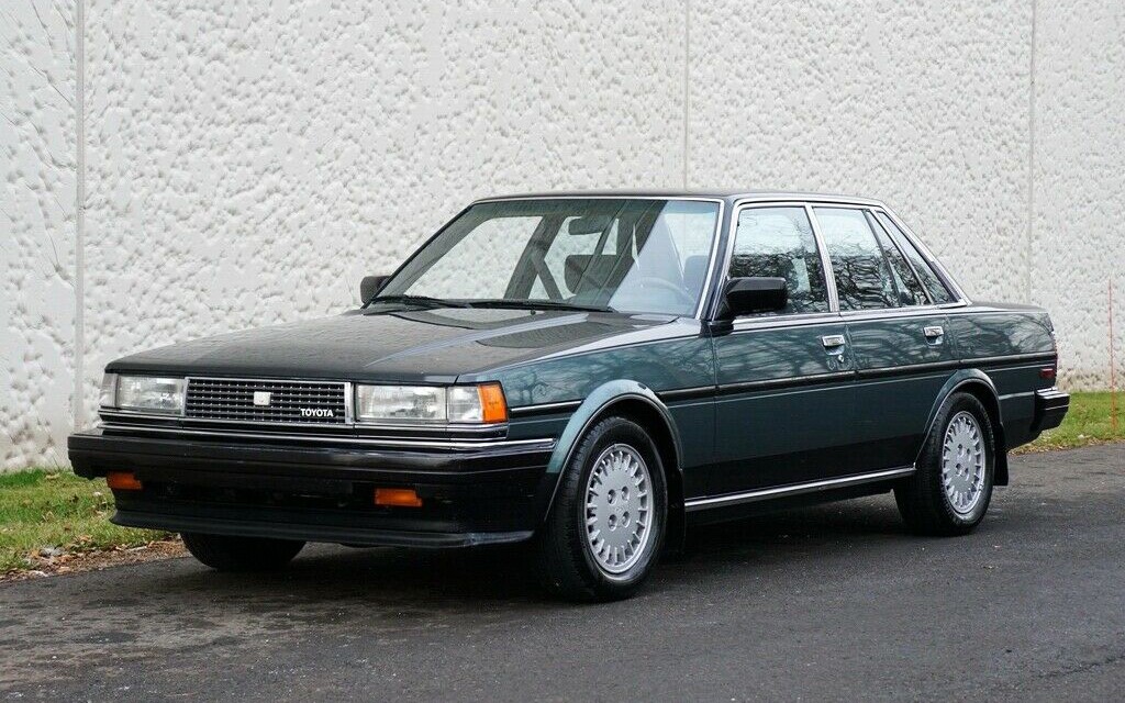 011120-185-Toyota-Cressida-1.jpg